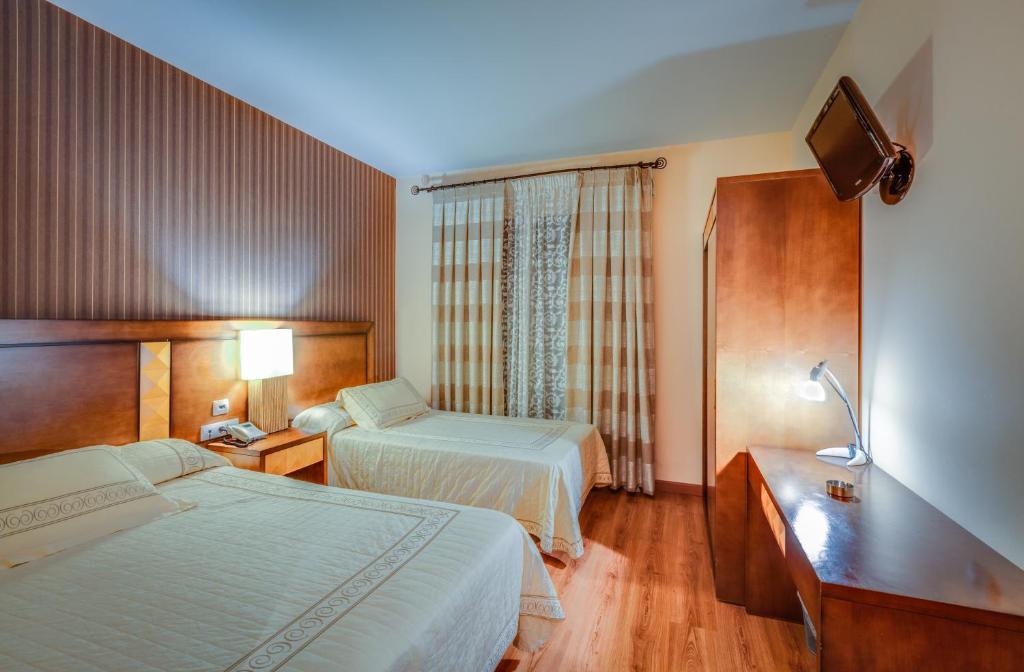 Hotel Ciudad De マルトス エクステリア 写真